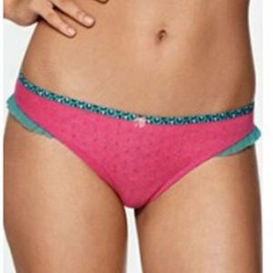 Triumph Miss Sweet Fantasy String Fuchsia
